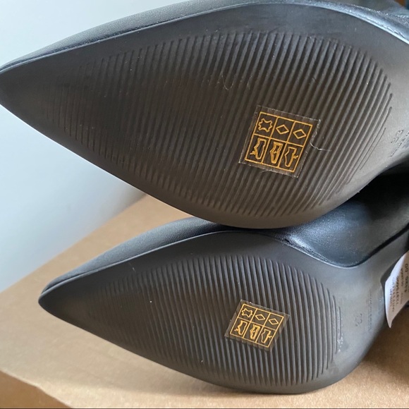 Black slouchy real leather boots. Make an Offer! - Picture 12 of 12